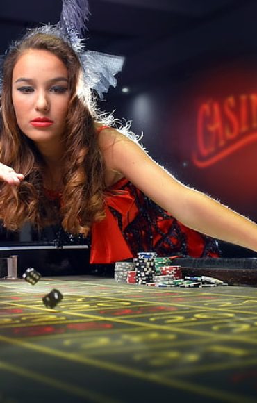 casino-gambling-dice-women-wallpaper-preview